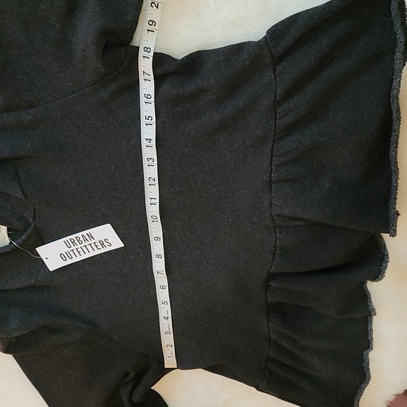 NWT Urban Outfitters Dark Gray Ruffle Super Soft Cozy Casual Hoodie Medium - Picture 5 of 13